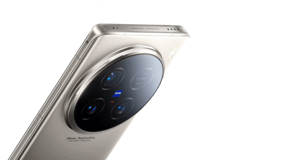 The Vivo X300 Ultra comes with two 200MP cameras